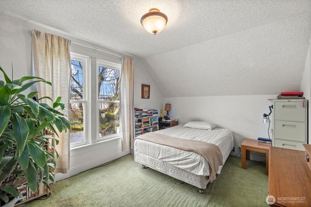 20807 Orville Road E, Orting, WA 98360