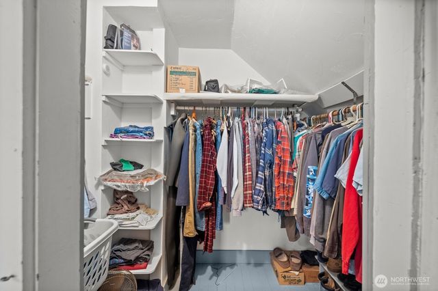 20807 Orville Road E, Orting, WA 98360