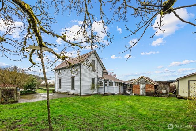 20807 Orville Road E, Orting, WA 98360