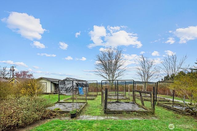 20807 Orville Road E, Orting, WA 98360