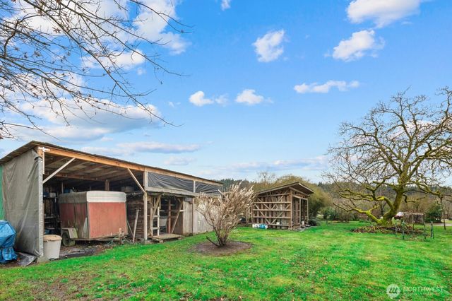 20807 Orville Road E, Orting, WA 98360