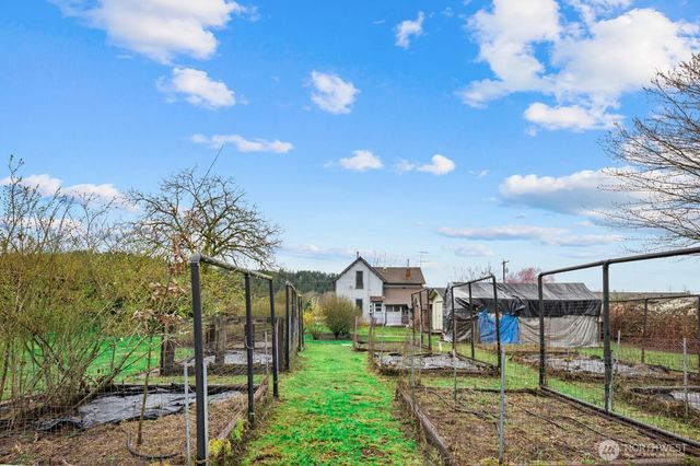 20807 Orville Road E, Orting, WA 98360