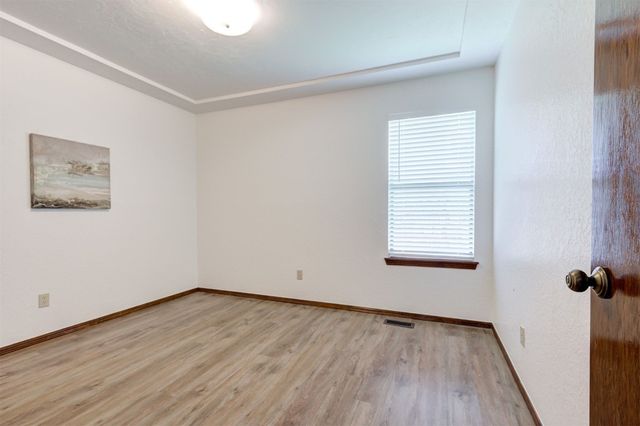 1018 NW 168th Street, Edmond, OK 73012