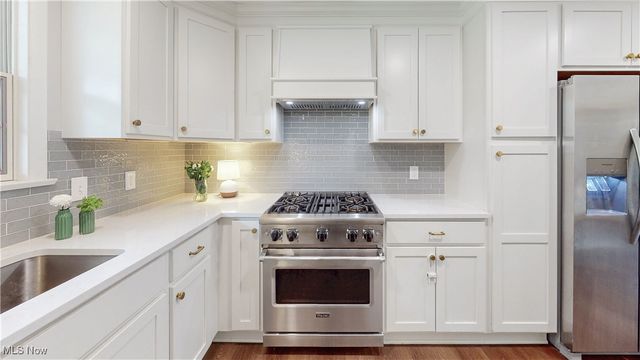 33300 Pinetree Road, Pepper Pike, OH 44124