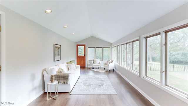 33300 Pinetree Road, Pepper Pike, OH 44124