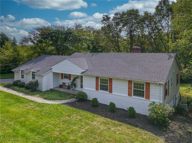 33300 Pinetree Road, Pepper Pike, OH 44124