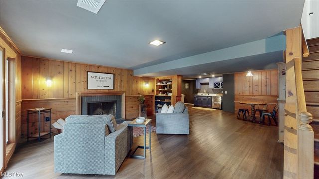 33300 Pinetree Road, Pepper Pike, OH 44124