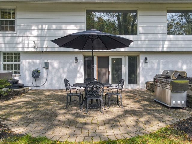 33300 Pinetree Road, Pepper Pike, OH 44124