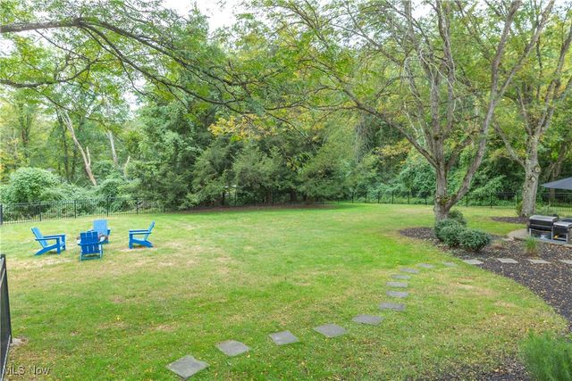 33300 Pinetree Road, Pepper Pike, OH 44124