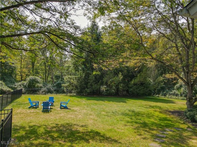 33300 Pinetree Road, Pepper Pike, OH 44124