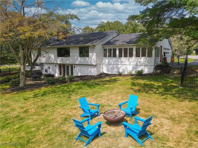 33300 Pinetree Road, Pepper Pike, OH 44124