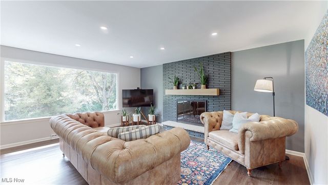 33300 Pinetree Road, Pepper Pike, OH 44124