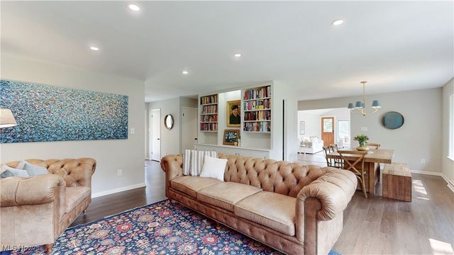 33300 Pinetree Road, Pepper Pike, OH 44124