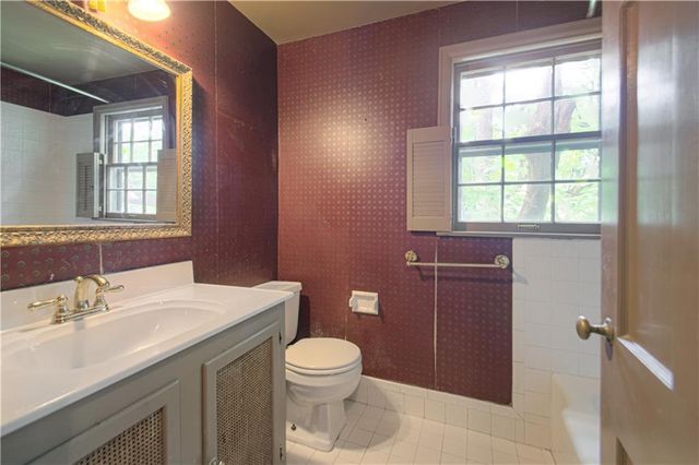 5612 Birch Street, Roeland Park, KS 66205