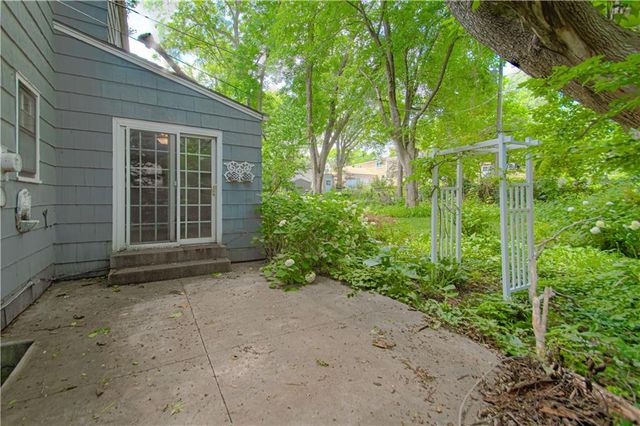 5612 Birch Street, Roeland Park, KS 66205