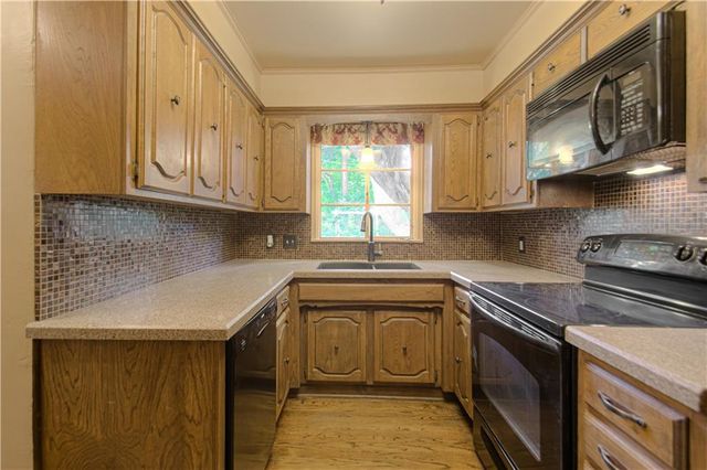 5612 Birch Street, Roeland Park, KS 66205