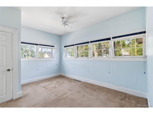 5622 Zephyr St, Arvada, CO 80002