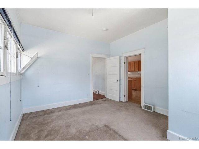 5622 Zephyr St, Arvada, CO 80002