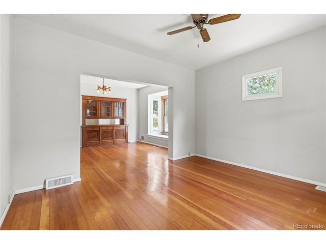 5622 Zephyr St, Arvada, CO 80002