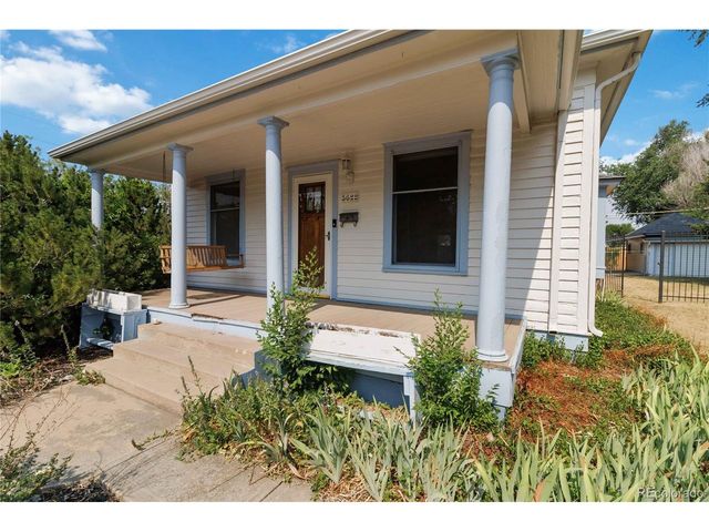 5622 Zephyr St, Arvada, CO 80002
