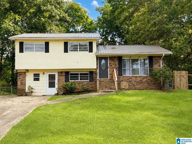 513 LYNNWOOD CIRCLE, Gardendale, AL 35217