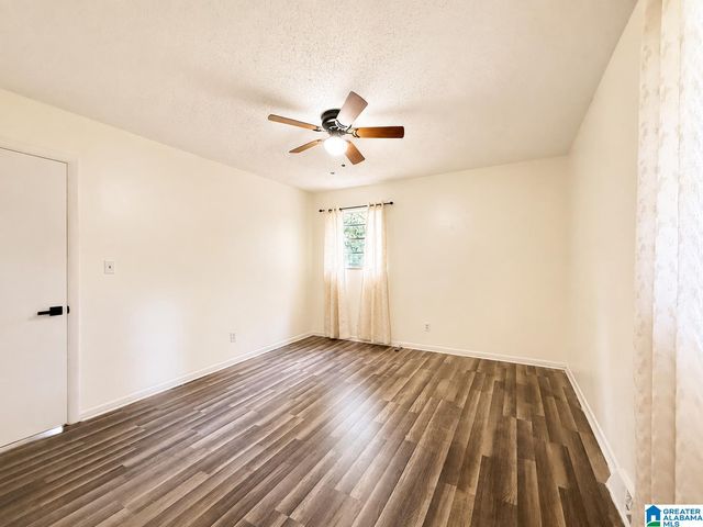 513 LYNNWOOD CIRCLE, Gardendale, AL 35217