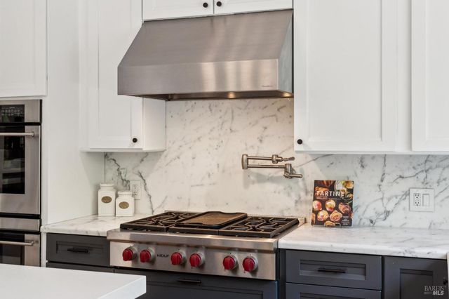 25 Palomino Cir, Novato, CA 94947