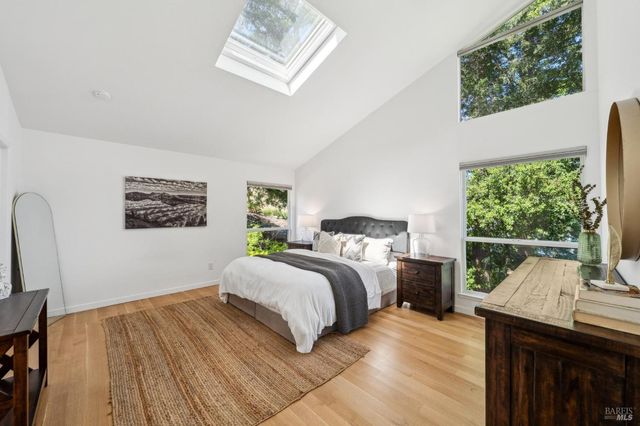 25 Palomino Cir, Novato, CA 94947