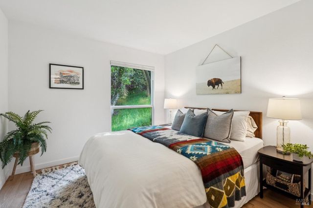 25 Palomino Cir, Novato, CA 94947