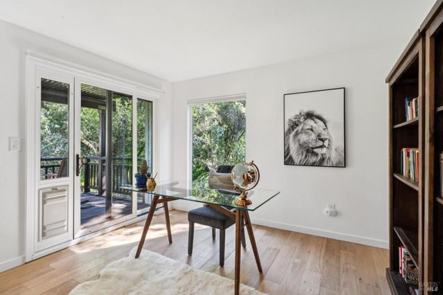 25 Palomino Cir, Novato, CA 94947