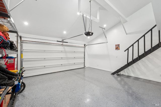 25 Palomino Cir, Novato, CA 94947