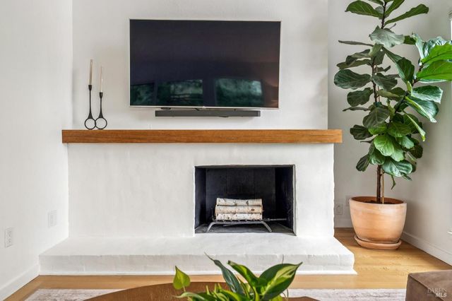 25 Palomino Cir, Novato, CA 94947