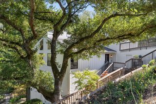 25 Palomino Cir, Novato, CA 94947