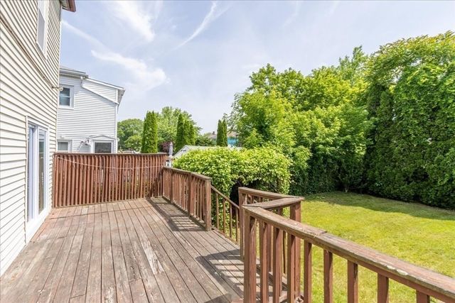 51 Flint St, Lynn, MA 01905