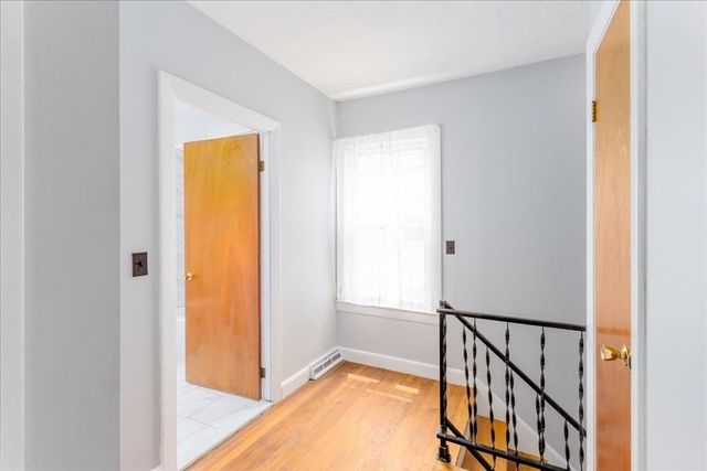51 Flint St, Lynn, MA 01905