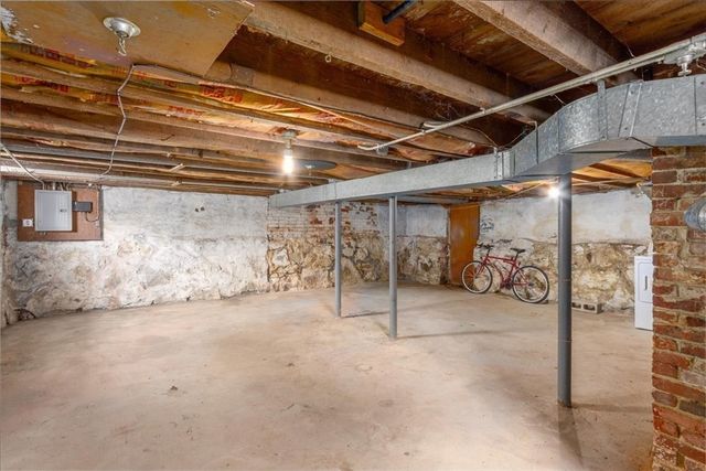 51 Flint St, Lynn, MA 01905