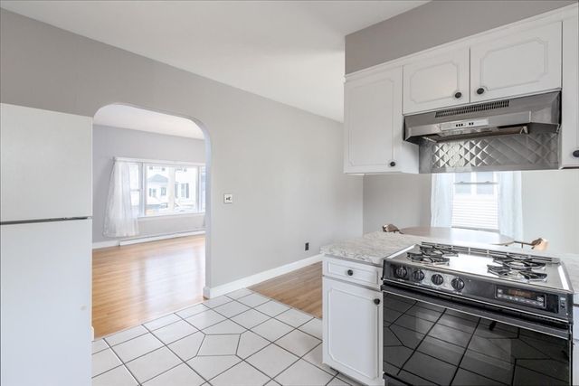 51 Flint St, Lynn, MA 01905
