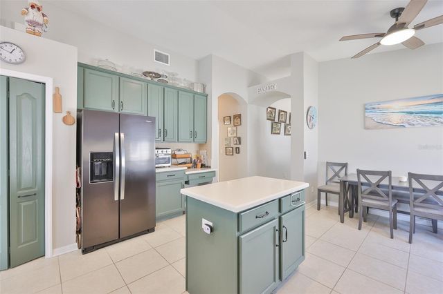 5223 CLOVER MIST DRIVE, Apollo Beach, FL 33572