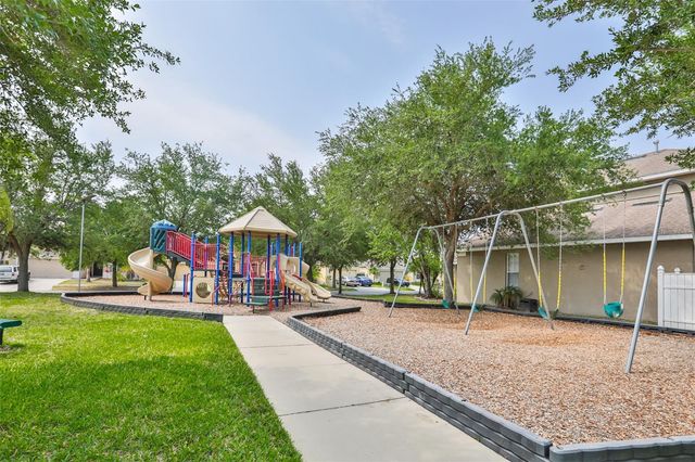 5223 CLOVER MIST DRIVE, Apollo Beach, FL 33572