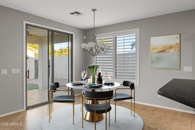 2104 E OAKLAND Street, Chandler, AZ 85225