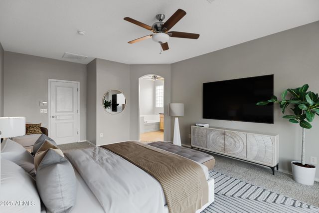 2104 E OAKLAND Street, Chandler, AZ 85225