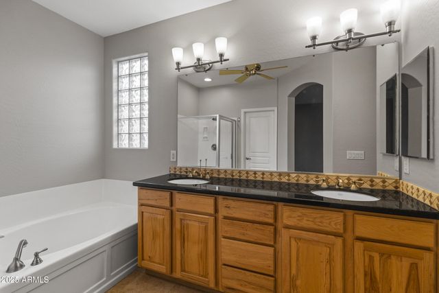 2104 E OAKLAND Street, Chandler, AZ 85225