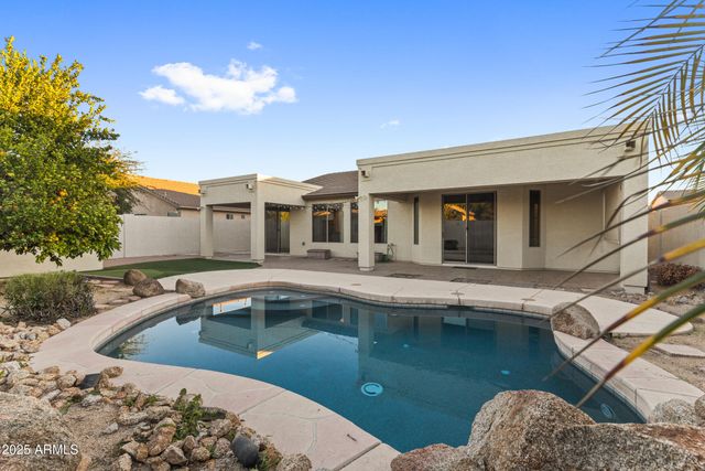 2104 E OAKLAND Street, Chandler, AZ 85225