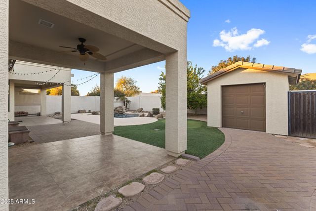 2104 E OAKLAND Street, Chandler, AZ 85225