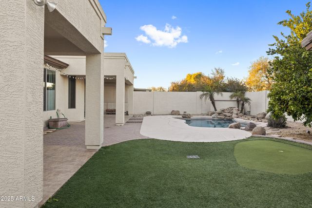 2104 E OAKLAND Street, Chandler, AZ 85225