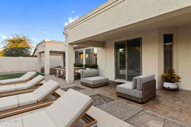 2104 E OAKLAND Street, Chandler, AZ 85225