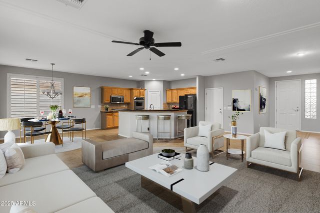 2104 E OAKLAND Street, Chandler, AZ 85225