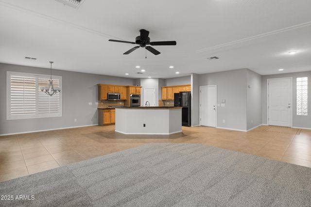 2104 E OAKLAND Street, Chandler, AZ 85225