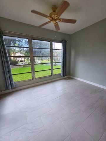 5071 W OAKLAND PARK Boulevard 109, Lauderdale Lakes, FL 33313