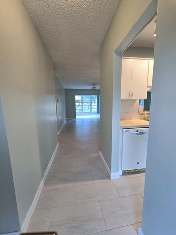 5071 W OAKLAND PARK Boulevard 109, Lauderdale Lakes, FL 33313